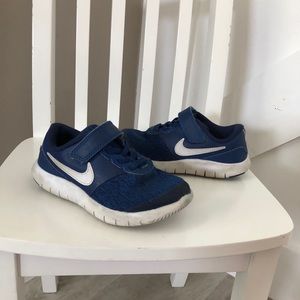VGC Boys nike sneakers size 10.5 10 1/2 athletic